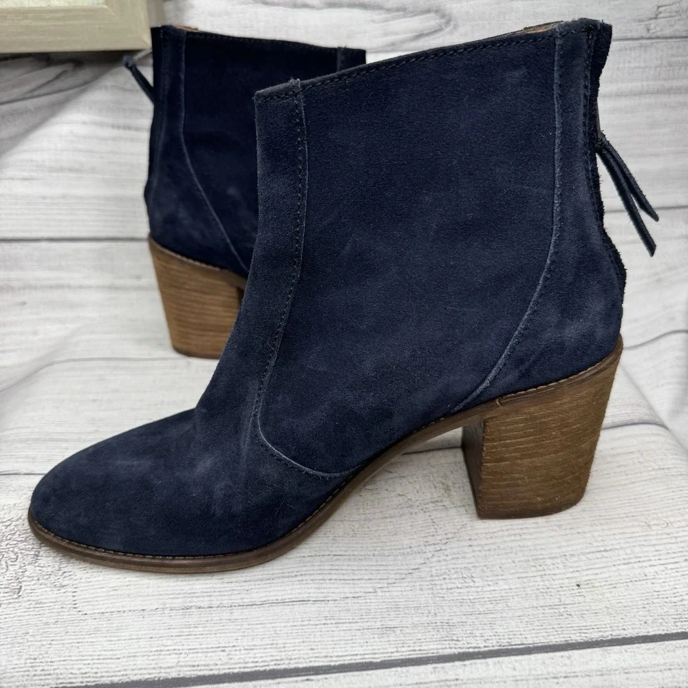 Madewell B5422 Navy Blue Suede Zip Back Heeled Ankle Boots Size 8‎